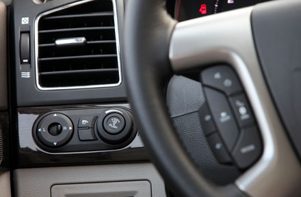 Chevrolet Captiva 2014 - Xác lập lối riêng... - 15 Việt Hưng - Thanh Long