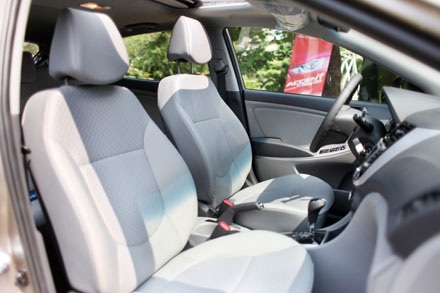 Phân khúc hạng B thêm chật chội với Hyundai Accent hatchback - 9 Phân khúc hạng B thêm chật chội với Hyundai Accent hatchback
