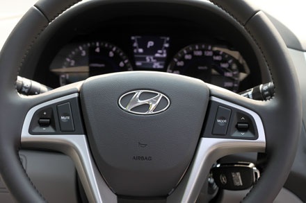 Phân khúc hạng B thêm chật chội với Hyundai Accent hatchback