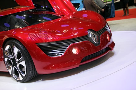 Renault Dezir – Ai bảo xe Pháp cổ hủ??? - 6 Renault Dezir – Ai bảo xe Pháp cổ hủ???