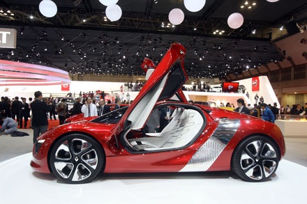 Renault Dezir – Ai bảo xe Pháp cổ hủ??? - 10 Renault Dezir – Ai bảo xe Pháp cổ hủ???