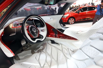 Renault Dezir – Ai bảo xe Pháp cổ hủ??? - 15 Renault Dezir – Ai bảo xe Pháp cổ hủ???