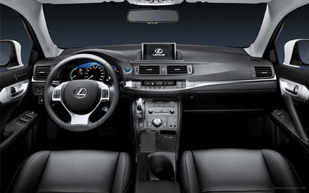 Toyota tung phiên bản Lexus GS 300h mới ở châu Âu - 5 Toyota tung phiên bản Lexus GS 300h mới ở châu Âu