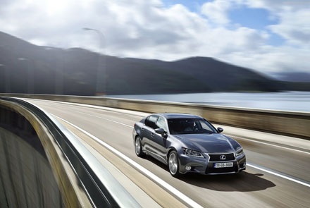 Toyota tung phiên bản Lexus GS 300h mới ở châu Âu - 10 Theo