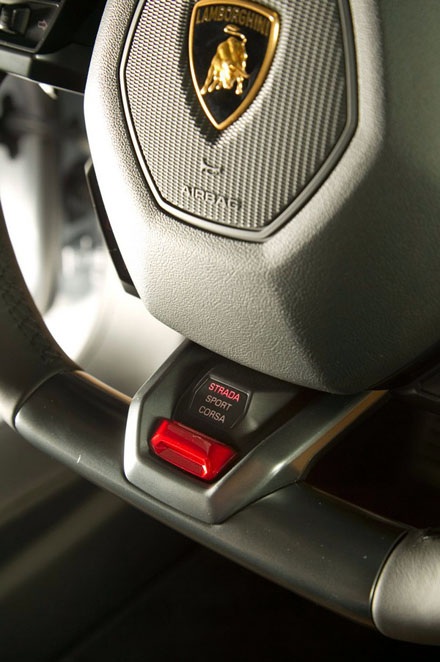 Thêm hình ảnh mới của Lamborghini LP 610-4 Huracan - 13 Download trọn bộ hình nền độ phân giải cao mẫu