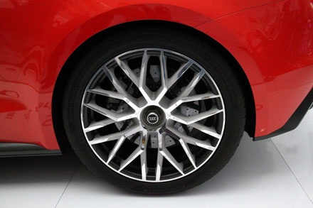Audi trình diễn đèn pha laser matrix tại CES 2014 - 11 Như Phúc