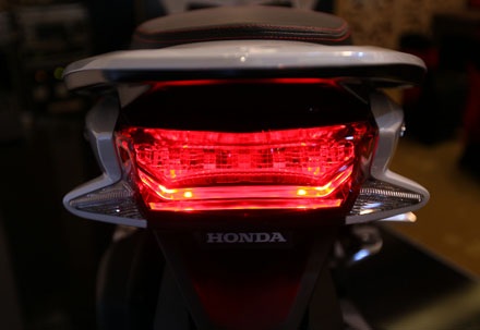 Honda Việt Nam ra mắt PCX mới - 8 Honda Việt Nam ra mắt PCX mới