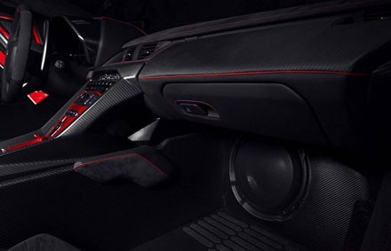 Lamborghini Veneno Roadster tái xuất với Monster Audio tại CES 2014 - 8 Lamborghini Veneno Roadster tái xuất với Monster Audio tại CES 2014