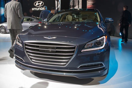 Hyundai Genesis 2015 chính thức ra mắt tại Mỹ - 9 Hyundai Genesis 2015 chính thức ra mắt tại Mỹ