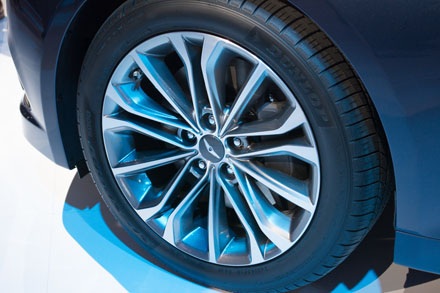 Hyundai Genesis 2015 chính thức ra mắt tại Mỹ - 12 Hyundai Genesis 2015 chính thức ra mắt tại Mỹ
