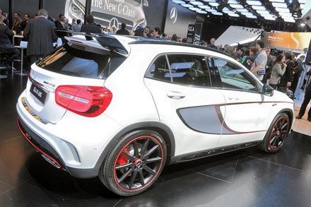 Nâng cấp mới dành cho Mercedes- Benz GLA 45 AMG - 7 Nâng cấp mới dành cho Mercedes- Benz GLA 45 AMG