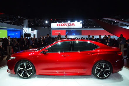Acura TLX Concept chính thức ra mắt tại Detroit - 4 Acura TLX Concept chính thức ra mắt tại Detroit