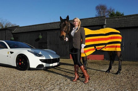 Oakley Design độ mẫu Ferrari FF - 1 Download
trọn bộ hình nền độ phân giải cao mẫu độ Ferrari FF qua tay Oakley Design