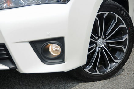 Toyota Corolla Altis 2014 chính thức ra mắt tại Malaysia - 9 Về
thiết kế ngoại thất,