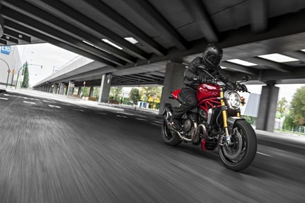 Ducati Monster 1200 tại Mỹ có giá khởi điểm 18.000 USD - 4 Download
trọn bộ hình nền mẫu Ducati
Monster 1200