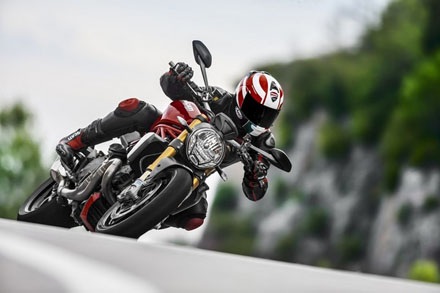 Ducati Monster 1200 tại Mỹ có giá khởi điểm 18.000 USD - 6 Download
trọn bộ hình nền mẫu Ducati
Monster 1200