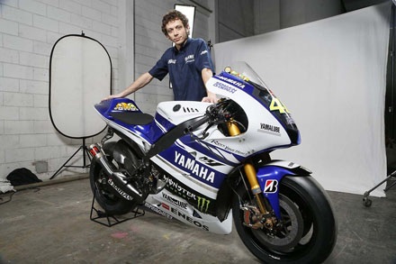 Yamaha ra mắt xe đua cho mùa giải MotoGP mới - 10 Yamaha ra mắt xe đua cho mùa giả MotoGP mới