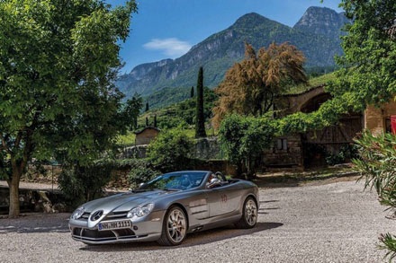 CLB Cung thủ cùng Mũi tên bạc SLR McLaren - 1 Download
trọn bộ sưu tập hình nền độ phân giải cao bộ sưu tập những nơi SLR Club đi qua