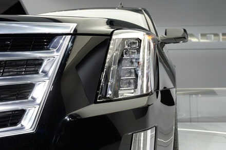 Cadillac Escalade 2015 có giá từ 72.690 USD - 9 Download
trọn bộ hình nền độ phân giải cao phiên bản Cadillac Escalade cho năm 2015