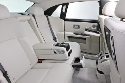 Rolls- Royce phiên bản “Nghìn lẻ một đêm” - 15 Rolls- Royce phiên bản “Nghìn lẻ một đêm”