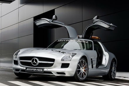 Năm 2013 - năm đại thành công của Mercedes AMG - 3 Chiếc SLS AMG Gullwing