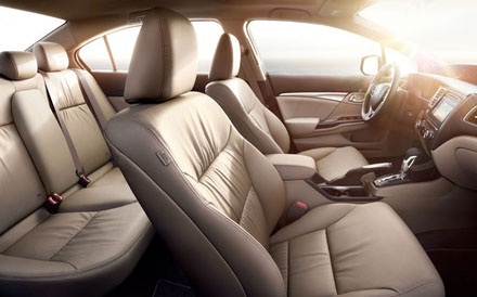 Honda ra mắt Civic 2014 phiên bản Hybrid và phiên bản dùng gas