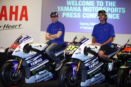 Chiêm ngưỡng chiếc xe đua MotoGP của Yamaha cùng Rossi và Lorenzo tại Sepang - 7 Tìm hiểu chiếc xe đua MotoGP của Yamaha cùng Rossi và Lorenzo tại Sepang