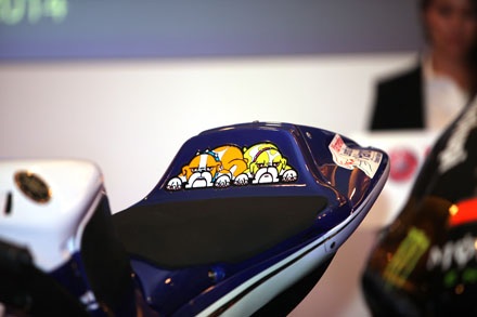 Chiêm ngưỡng chiếc xe đua MotoGP của Yamaha cùng Rossi và Lorenzo tại Sepang - 13 Tìm hiểu chiếc xe đua MotoGP của Yamaha cùng Rossi và Lorenzo tại Sepang