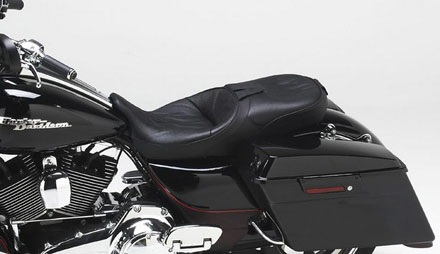 Harley-Davidson FLH với bộ “yên cương” mới - 14 Phạm Trung Đức