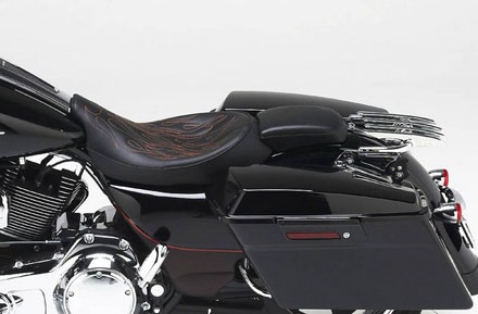 Harley-Davidson FLH với bộ “yên cương” mới - 12 Phạm Trung Đức