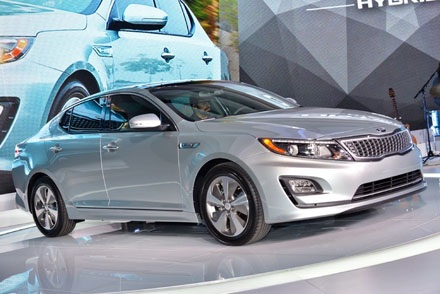 KIA Optima Hybrid 2014 xuất hiện tại Mỹ - 2 KIA Optima Hybrid 2014 xuất hiện tại Mỹ