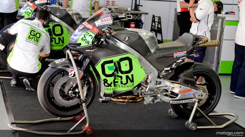 "Honda RCV1000R thực sự không dễ điều khiển" - 1 Trong mùa giải MotoGP 2014 sẽ có 4 chiếc