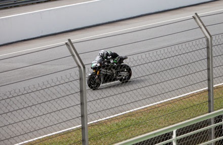 "Honda RCV1000R thực sự không dễ điều khiển" - 5 Trong mùa giải MotoGP 2014 sẽ có 4 chiếc