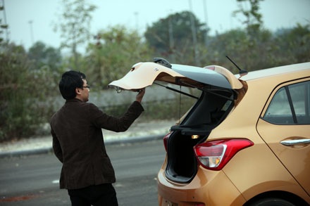 Hyundai Grand i10 – Nhỏ nhưng được việc... - 19 Như Phúc - Thanh Phúc