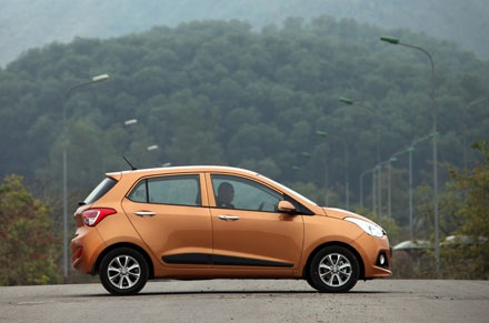 Hyundai Grand i10 – Nhỏ nhưng được việc... - 2 Hyundai Grand i10 – Nhỏ nhưng hữu dụng