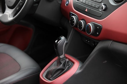 Hyundai Grand i10 – Nhỏ nhưng được việc... - 25 Như Phúc - Thanh Phúc