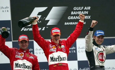 Michael Schumacher được vinh danh tại trường đua Bahrain - 3 Schumi về nhất khi lần đầu tiên trường đua BIC được đưa vào sử dụng năm 2004