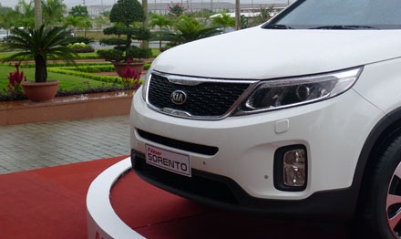 KIA Sorento máy dầu lắp ráp trong nước ra mắt - 3 Dân trí sẽ có bài giới thiệu cụ thể mẫu Sorento 2014 trong
thời gian tới đây.