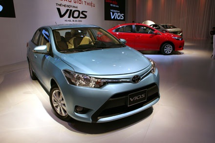 Toyota Vios trở lại, tiếp tục đứng đầu phân khúc xe du lịch - 2 Vios mới chính thức ra mắt tại Việt Nam