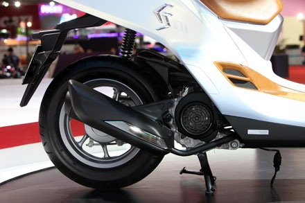Honda ES 01 - Sự ngạc nhiên từ Thái Lan - 5 Động cơ PGM-FI làm mát bằng gió cưỡng bức...