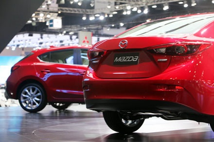 Mazda3 hoàn toàn mới có mặt tại Đông Nam Á - 14 ... Và ở phiên bản sedan