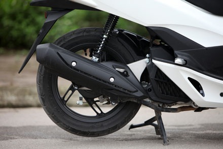 Honda PCX – Tận hưởng niềm vui trên những cung đường - 18 Honda PCX - Bộ ghế bành cho những cung đường dài