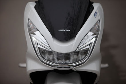 Honda PCX – Tận hưởng niềm vui trên những cung đường - 11 Honda PCX - Bộ ghế bành cho những cung đường dài