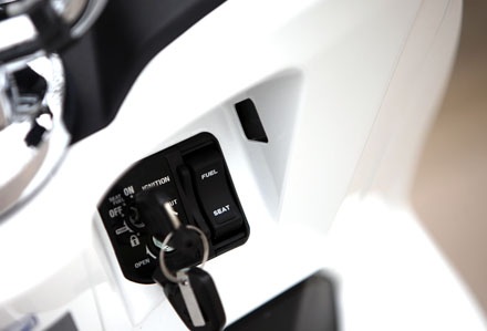 Honda PCX – Tận hưởng niềm vui trên những cung đường - 9 Honda PCX - Bộ ghế bành cho những cung đường dài