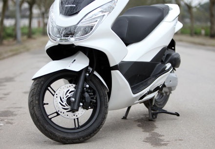 Honda PCX – Tận hưởng niềm vui trên những cung đường - 20 Honda PCX - Bộ ghế bành cho những cung đường dài