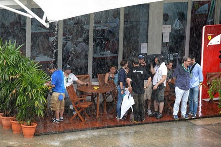 F1 tại Malaysia chuẩn bị khởi tranh - 1 F1 tại Malaysia chuẩn bị khởi tranh