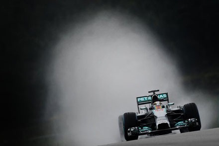 F1 tại Malaysia chuẩn bị khởi tranh - 7 Lewis
Hamilton chia sẻ sau pole thứ 2 liên tiếp có được trong mùa giải này: “