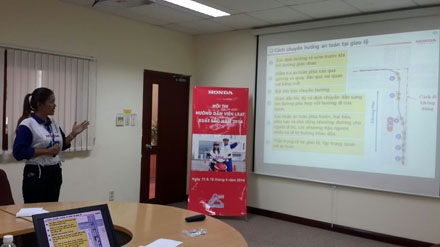 “Hướng dẫn viên lái xe an toàn xuất sắc năm 2014”