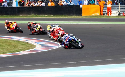 Những nỗ lực bất thành của Yamaha MotoGP