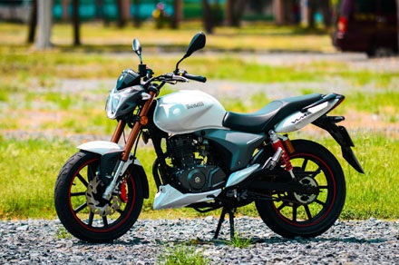 Benelli ra mắt phiên bản naked-bike mới - 1 Benelli ra mắt phiên bản naked-bike mới